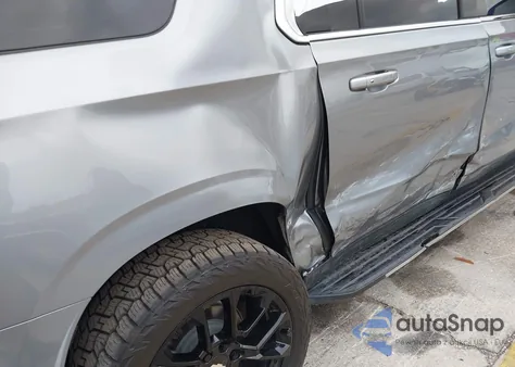 2023 Chevrolet Suburban 4Wd Ls z USA, uszkodzony, nr VIN 1GNSKBKDXPR400529